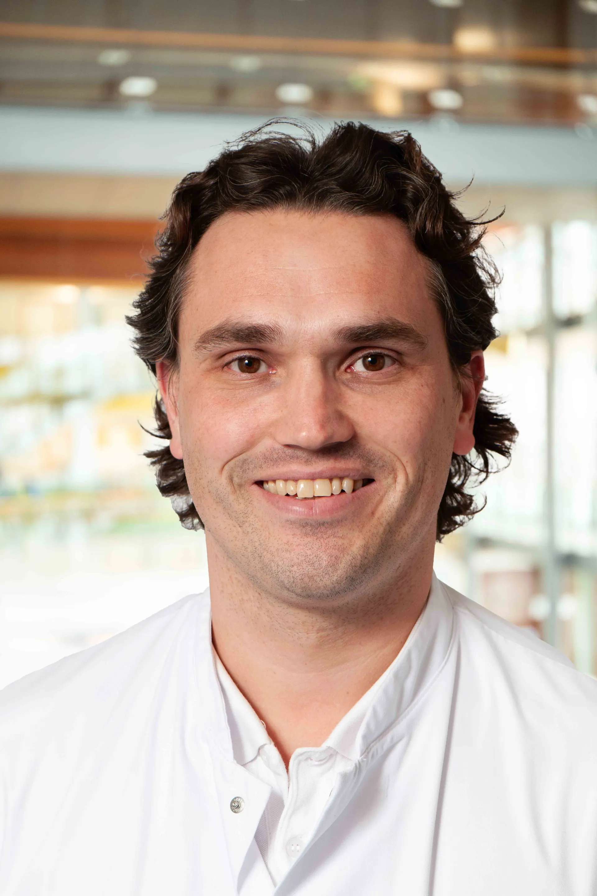 Beek, van F. chirurg