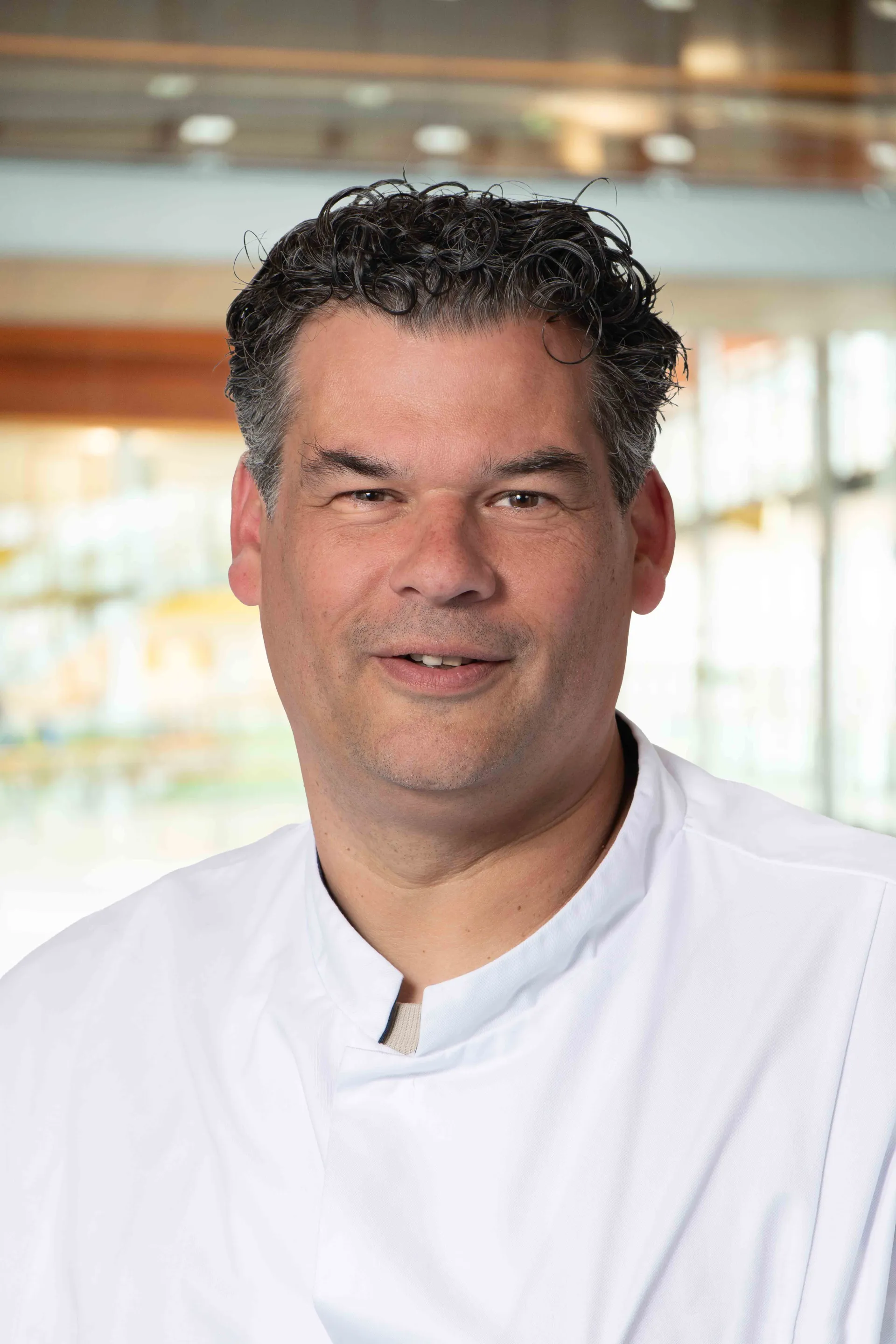 Soesman, N.M.R. - chirurg