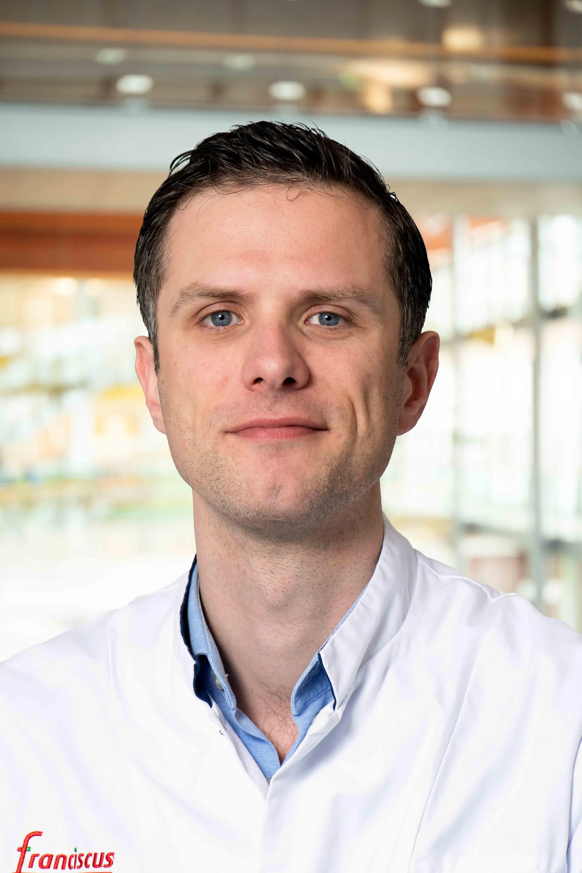 Jong, de. L. Traumachirurg.png