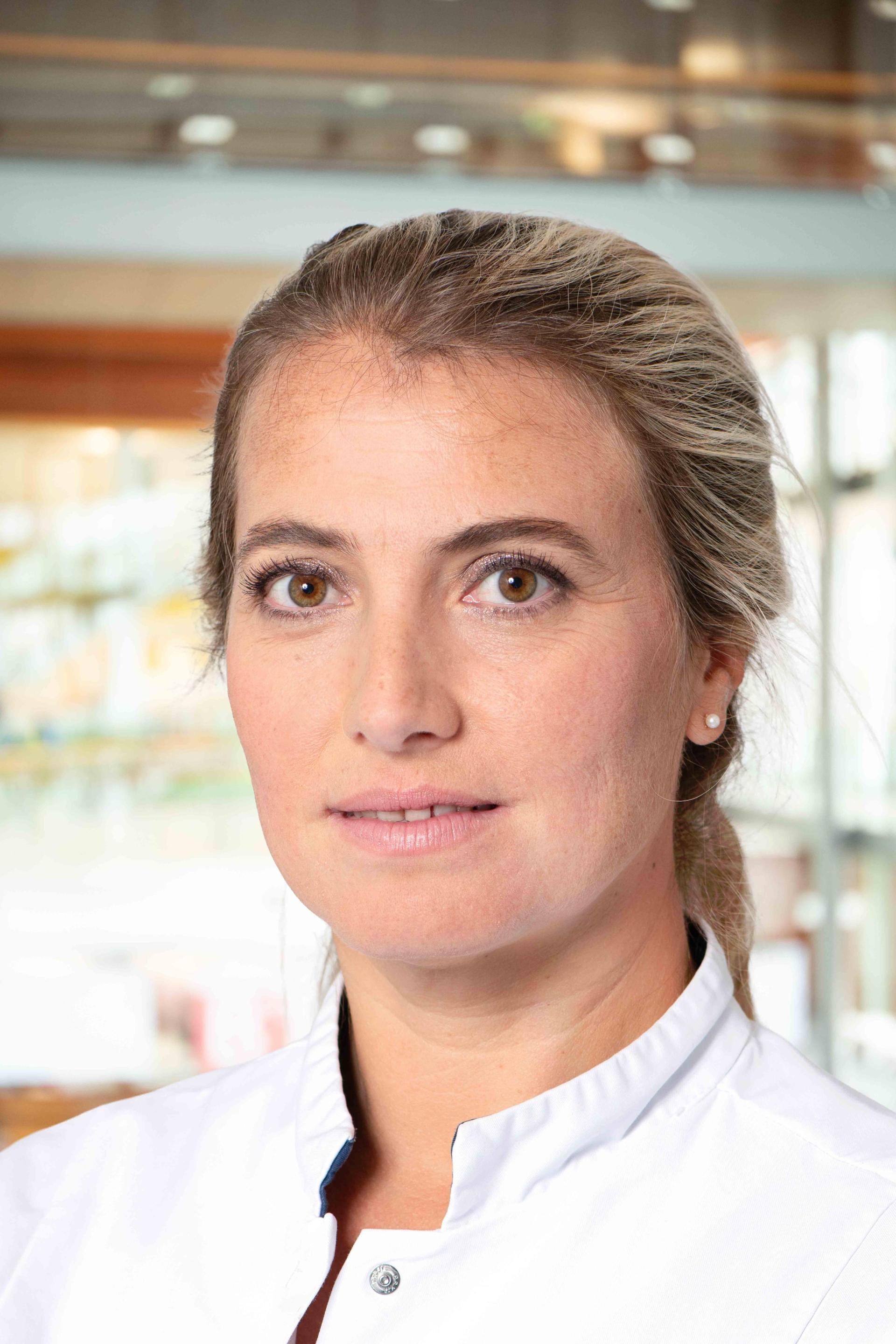 cetinozman-teunissen-f_125294_dermatoloog